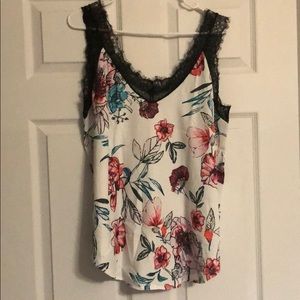 ❤️5 for $20❤️ Lace Floral Blouse